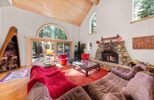 Truckee Casa | Fox Crossing at Tahoe Donner by Tahoe Getaways - 3BR Vacation Rental w Forested Views & HOA Amenities!