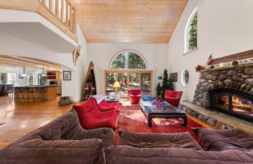 Truckee Casa | Fox Crossing at Tahoe Donner by Tahoe Getaways - 3BR Vacation Rental w Forested Views & HOA Amenities!