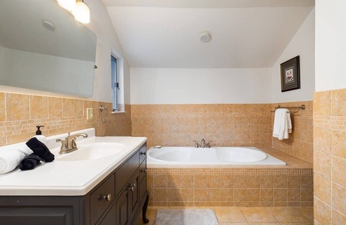 Hurley Casa | Fox Hill 16ppl Pickleball+Pool+HotTub+FirePit