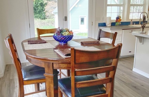 Fox Island Casa | Fox Island Guest House