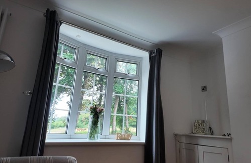 Hayes and Coney Hall Casa | Fox Lane Farm Cottage