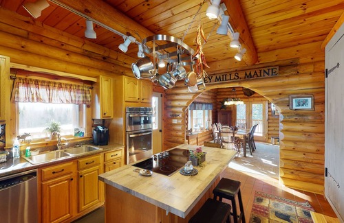 Shirley Casa | Fox Quarry Lodge (Direct ATV and Snowmobile Trail Access!)