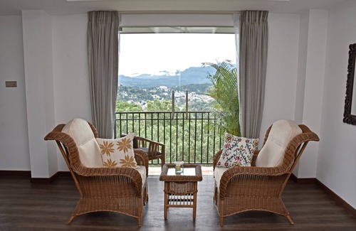 Kandy Complejo | FOX Resorts Kandy