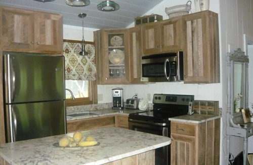 Mirror Lake Cabaña | Foxdale Cottage - Bellamente renovado y bien equipado, 1. 5 millas de Highlands