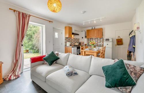 Mabe Casa | Foxglove Cottage at Gadles Farm