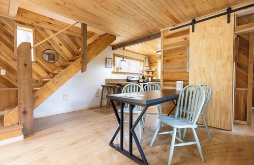Stanton Cabina | Foxglove | Inside Nada Tunnel | Trails + Hot Tub