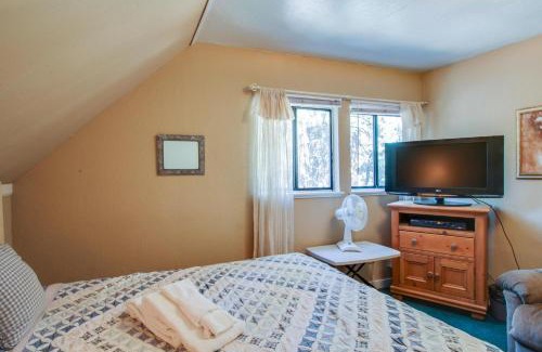 Tahoe Island Casa | Foxglove Terrace
