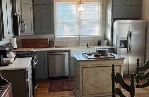 Springfield Casa | FOXRUN COTTAGE in the Historic District