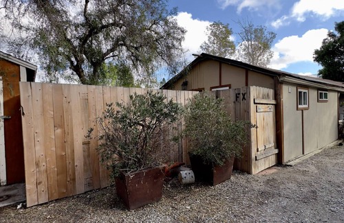 Mesa Verde Apartamento | Foxtrot - Costa Mesa, Newport Beach, Couples Unit