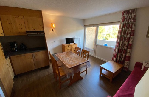 Autrans-Meaudre-en-Vercors Apartamento | Apartamento en Autrans para 4 personas, 34m², con balcón y acceso a piscina, cerca de pistas de ski