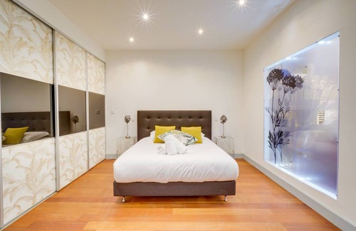 Bordeaux Golden Triangle Apartamento | 90 m² Apartamento ∙ 1 habitación ∙ 2 huéspedes