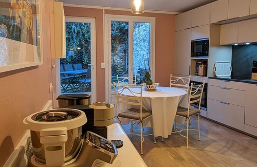 La Rochefoucauld Cabaña | Casa rural La Rochefoucauld-en-Angoumois, 5 dormitorios, 10 personas