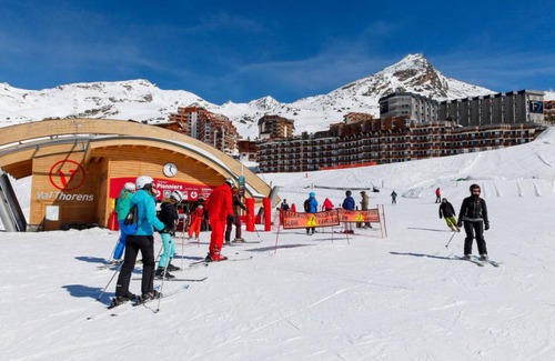 Val-Thorens Apartamento | Wifi, ski-in/ski-out & foot of the slopes, balcony, tv, ski locker, 16m², Val Thorens