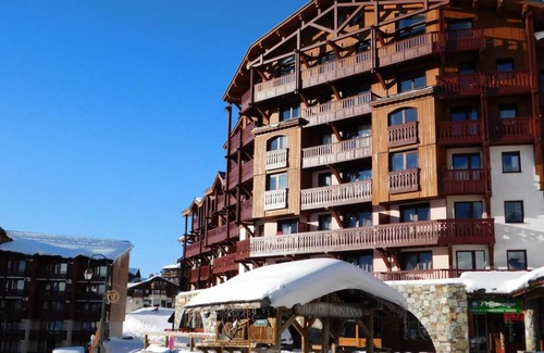 Val-Thorens Apartamento | Wifi, ski-in/ski-out & foot of the slopes, fitness, balcony, fireplace or stove, tv, ski locker