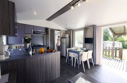 Saint-Martin-Lars-en-Sainte-Hermine Casa | Naturist campsite Le Colombier**** - Comfort Mobile Home Mervent 2 Rooms 2 People