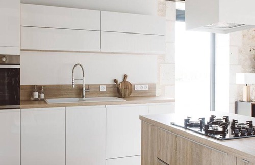 Sorges-et-Ligueux-en-Perigord Cabaña | Casa con aire acondicionado, terraza y Wi-Fi, admite mascotas, cerca del Périgord Verde