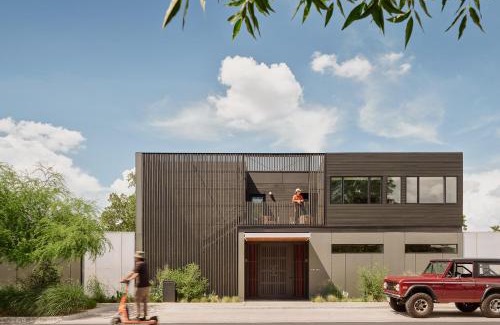 Bouldin Hotel | Frame Hotel - SoCo