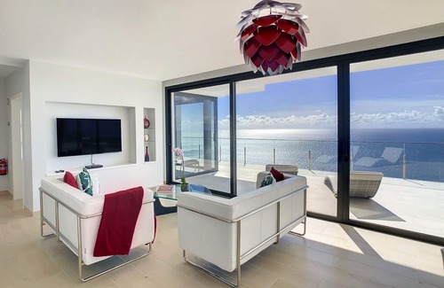 Tabua Apartamento | Francelho 2 Apartment by LovelyStay