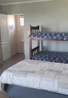 L'Agulhas Casa | Frances 10 Unit 2