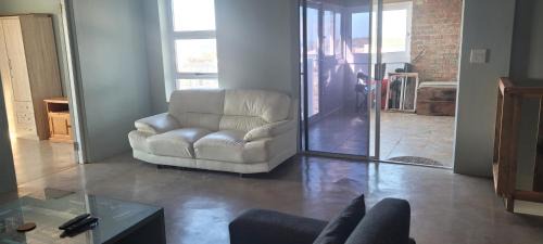 L'Agulhas Casa | Frances 10 Unit 2