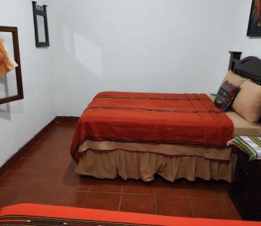 Antigua Guatemala Hotel | Francisco's rest house hotel