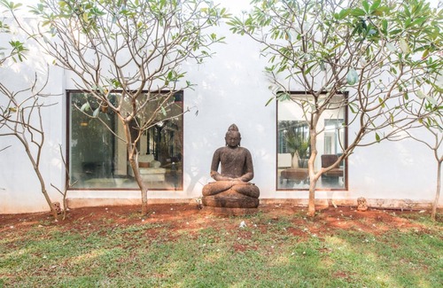 Chendhare Casa | Frangipani by Hireavilla-5br Lux Estate in Alibaug