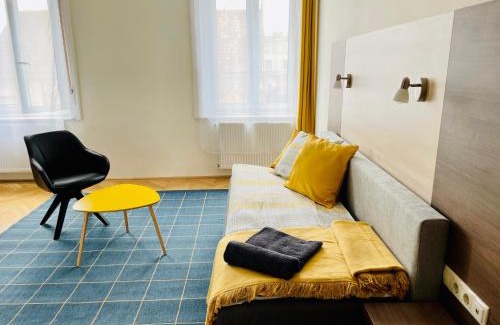 Felheviz Casa | Frank & Fang Apartments MK1