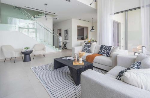 Dubai Villa | Frank Porter - Murooj Al Furjan West