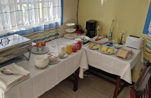 Mbale Cama Y Desayuno | Frankfurt Cottages