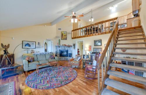 Franklin Casa | Franklin Cabin Deck with Smoky Mountain Views!