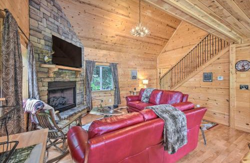Franklin Casa | Franklin Cabin with Game Room, Mountain-View Deck