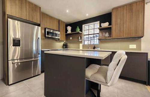 Indialantic Casa | Franklyn Luxe - 2 min walk to Beach & Dining