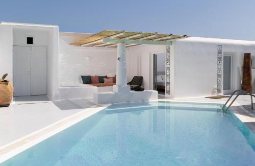 Agios Georgios Hotel | Frati Villas Beachfront