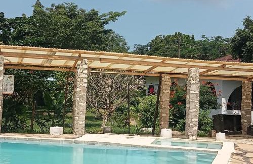 Tiwi Casa | Fred Hunter Villa