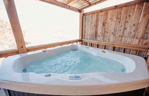 Fredericksburg Cabina | Cabaña privada en Fredericksburg Texas con bañera de hidromasaje