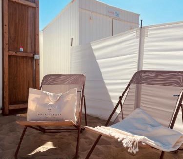 Heist Apartamento | FREDERIK Knokke-Heist op de zeedijk met strandcabine - VOSPROPERTIES