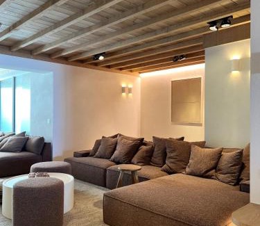 Heist Apartamento | FREDERIK Knokke-Heist op de zeedijk met strandcabine - VOSPROPERTIES