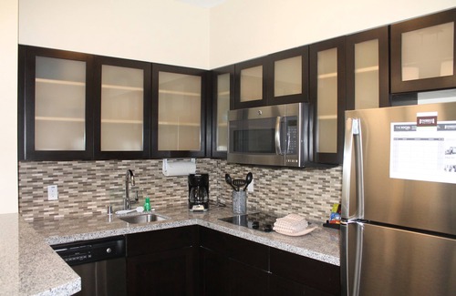 Bressi Ranch Condominio | Free Breakfast, Fitness Center + Pool Access