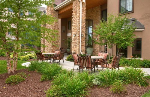 Omaha Apartamento | Desayuno gratis. Piscina. Gimnasio. ¡Buena ubicación! Cerca del hospital de niños