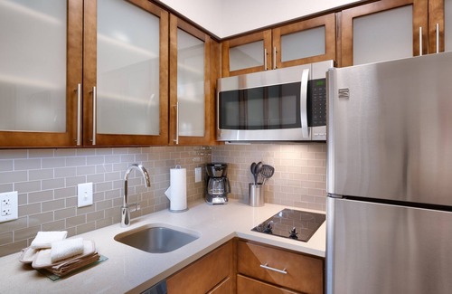 Lehi Apartamento | Free Breakfast. Pool & Hot Tub. Gym. Great for Business Travelers!