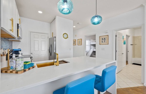 Frangista Beach Condominio | Free fun package!! Gulf view pet friendly pool hot tub 2BD 2BA sleeps 6