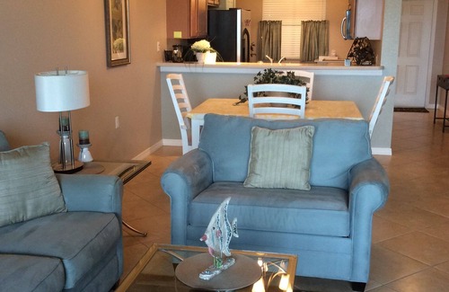 Bradenton Condominio | Golf gratis y comodidades con transferencia de membresía. River Strand Condo