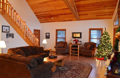 Redgranite Cabina | Wknds 2 nts w / 3rd nt GRATIS 5 bdrs sala de juegos de lujo lake lodge slps 1-22
