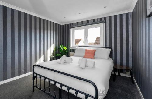 Livingston Apartamento | Free Parking - Central - Sleeps 8 - 3 Bedrooms
