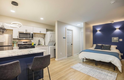 Medical District Apartamento | FREE Parking Modern Studio - Downtown Medical District