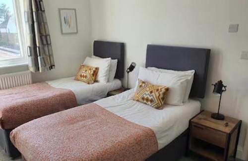 Cambridge Hotel | Free Parking - Spacious Rooms - City Centre Guest House Cambridge Edition By Luxiety Stays