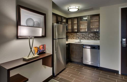Rock Hill Apartamento | Free Parking & Wi-Fi + Shared Indoor Pool
