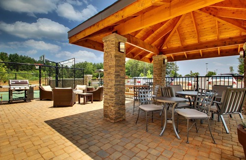 Rock Hill Apartamento | Free Parking & Wi-Fi + Shared Indoor Pool
