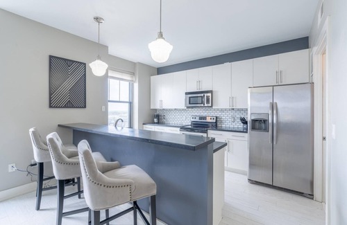 Downtown Des Moines Apartamento | Free Parking Wifi King Bed Gym More