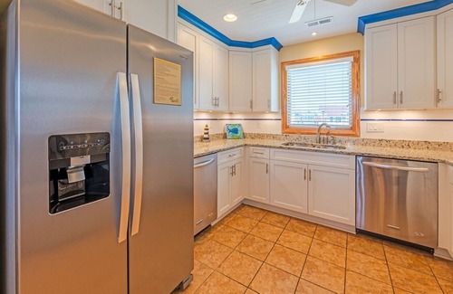 Buck Island Casa | Free pool heat, hot tub, elevator, chefs kitchen, gated community with tennis, lap pools, ocean f...